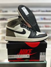 Jordan 1 Retro High Mocha - Pre-Owned Size 9