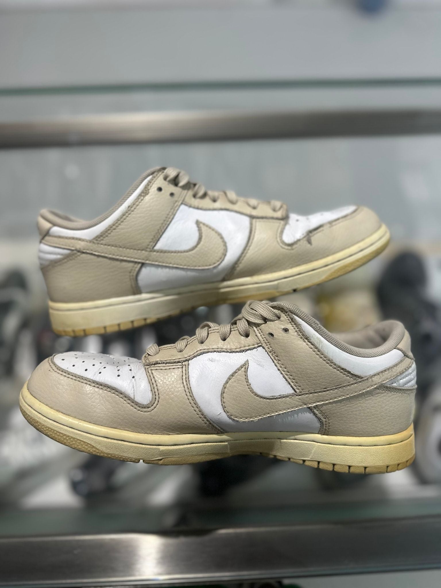 Nike Dunk Low Oatmeal (Women's) - Pre-Owned Size 7.5 (Heavily Worn , No original box)