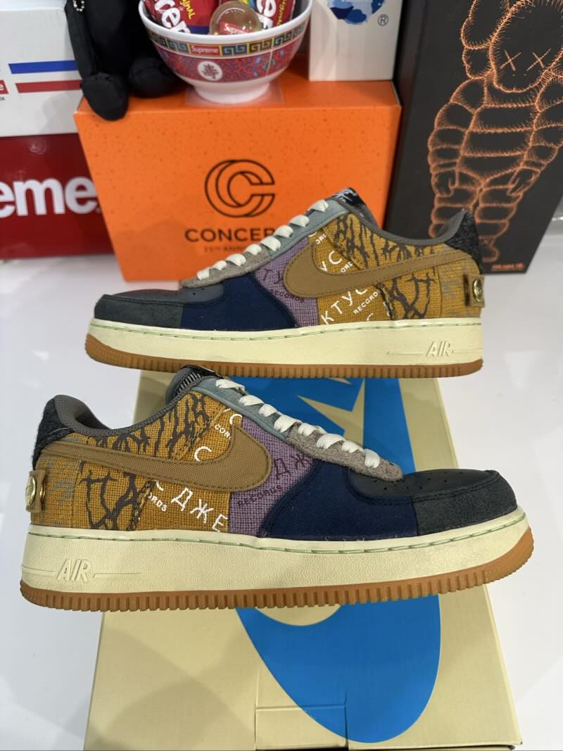 Nike Air Force 1 Low Travis Scott Cactus Jack - Pre-Owned Size 8