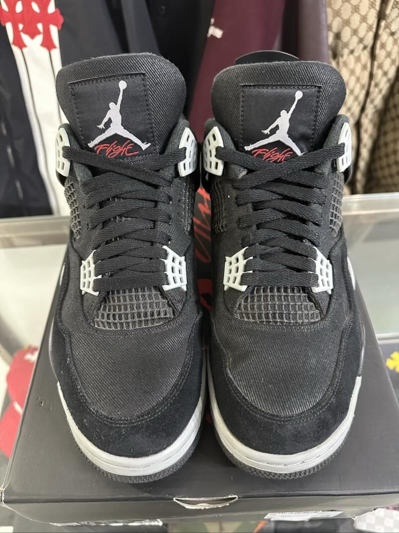 Jordan 4 Retro Black Canvas - Pre-Owned Size 10