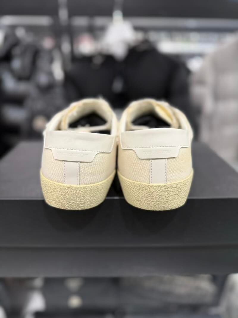 Saint Laurent Distressed Canvas Court Classic - Pre Owned Size 9