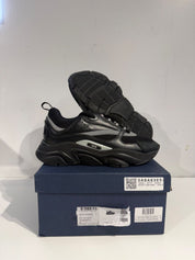 Dior B22 Reflective Black - Pre-Owned Size 7