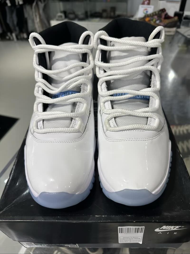 Jordan 11 Retro Legend Blue (2024) - Pre-Owned Size 10.5