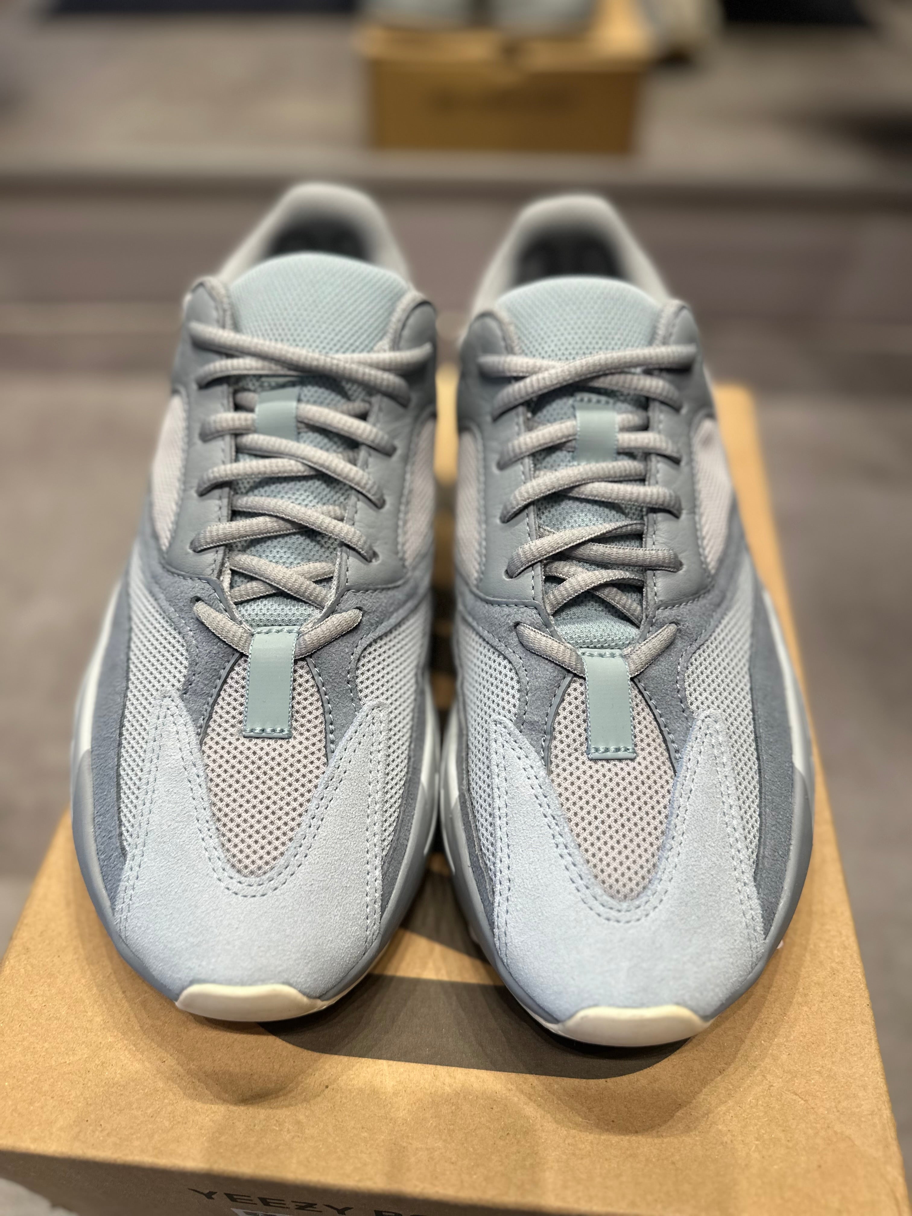 Adidas Yeezy Boost 700 Inertia - Pre-Owned Size 9