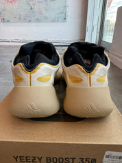 adidas Yeezy 700 V3 Safflower (Preowned Size 10) - Pre-Owned