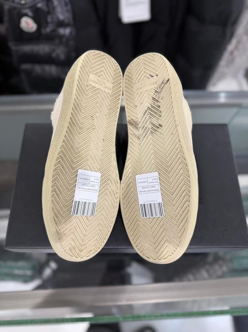 Saint Laurent Distressed Canvas Court Classic - Pre Owned Size 9
