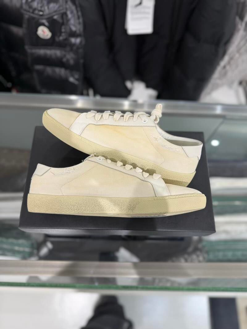 Saint Laurent Distressed Canvas Court Classic - Pre Owned Size 9