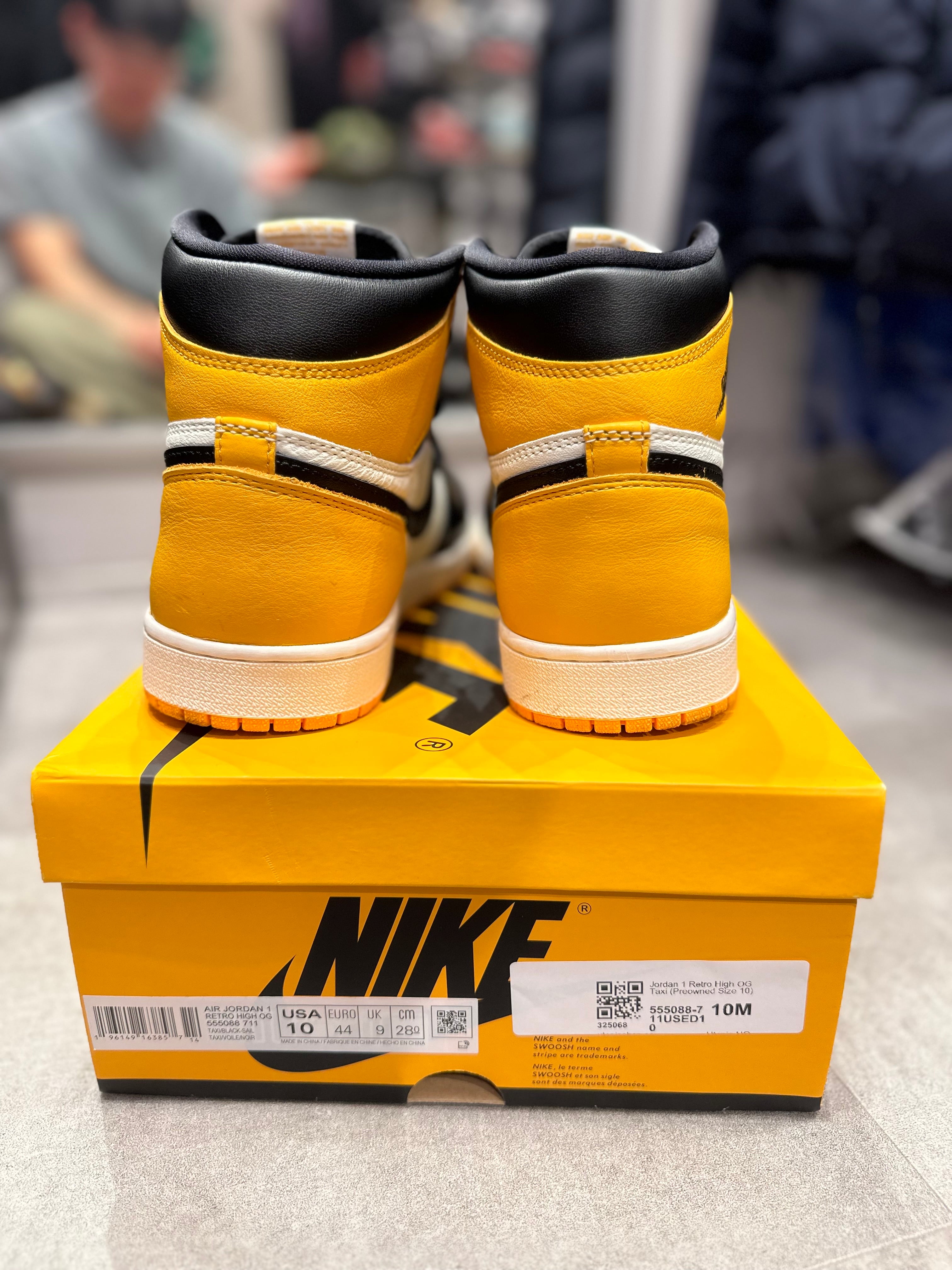 Jordan 1 Retro High Taxi (Preowned Size 10.5)