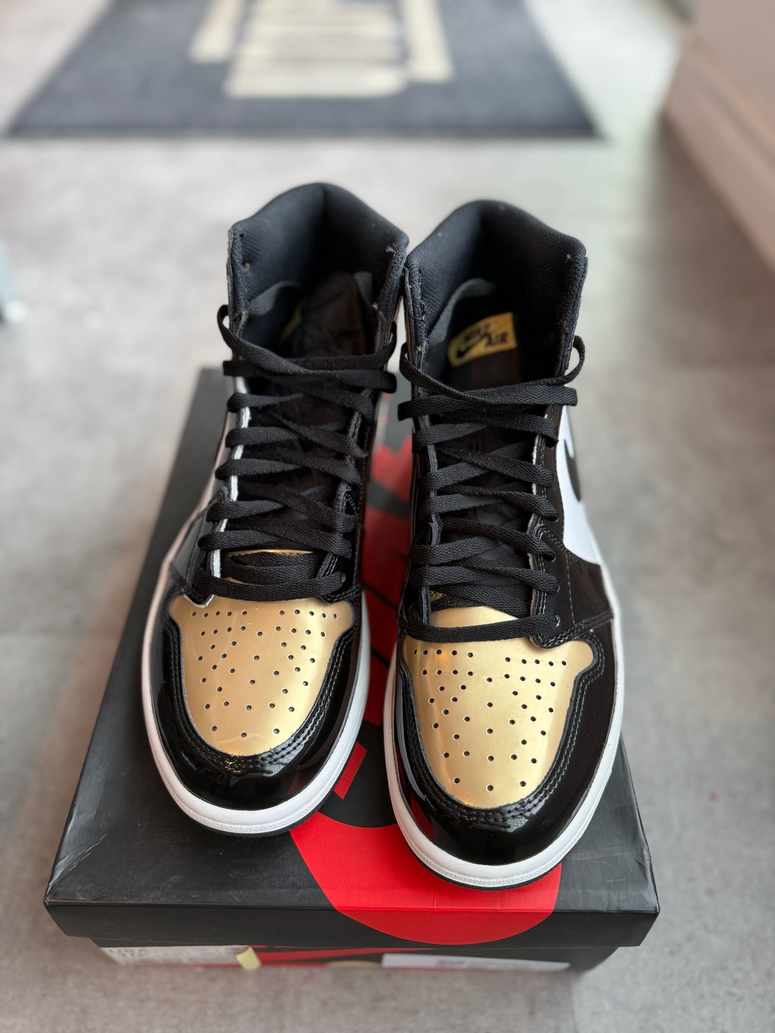 Air Jordan 1 Retro High NRG Patent Gold Toe - Pre-Owned Size 10.5