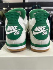 Jordan 4 Retro SB Pine Green - Lightly Pre-Owned Size 11