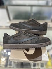 Jordan 1 Retro Low OG SP Travis Scott Velvet Brown - Pre-Owned Size 8.5