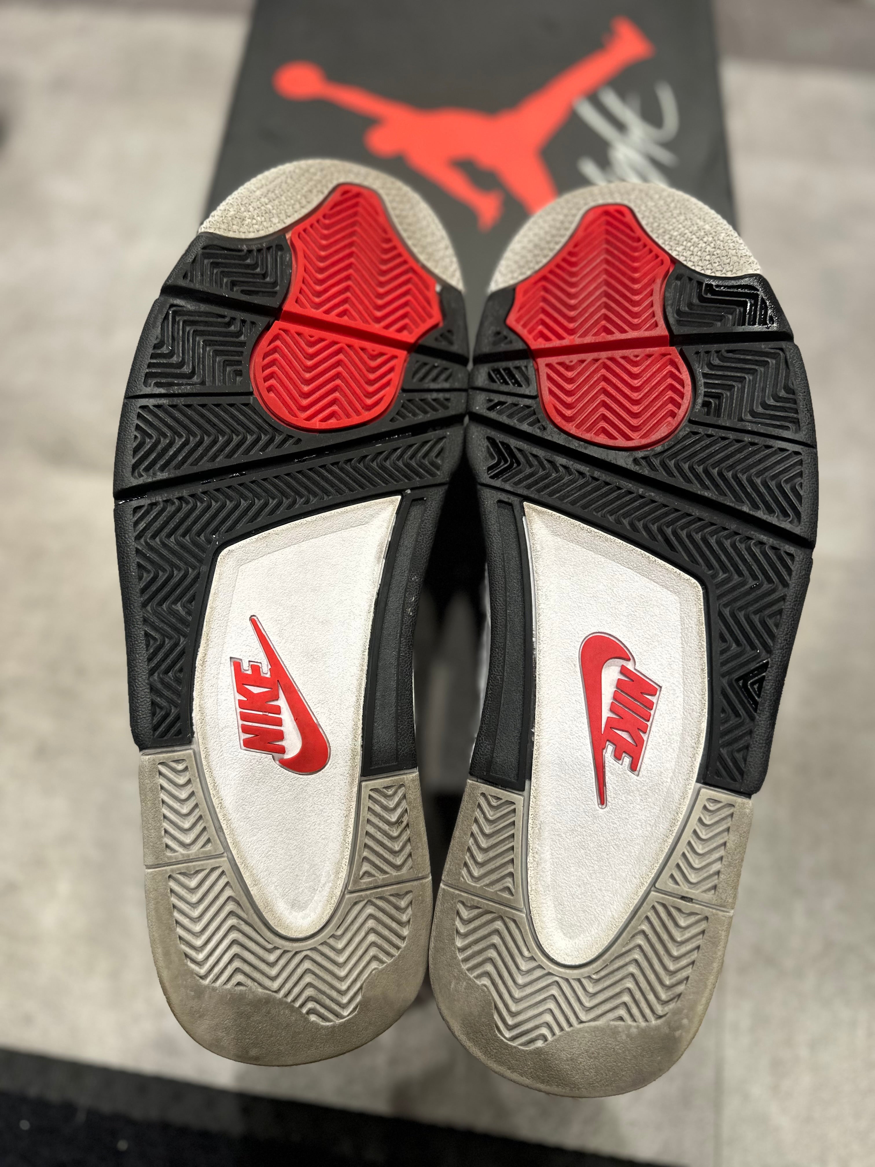 Jordan 4 Retro White Cement (2016) - Pre-Owned Size 10