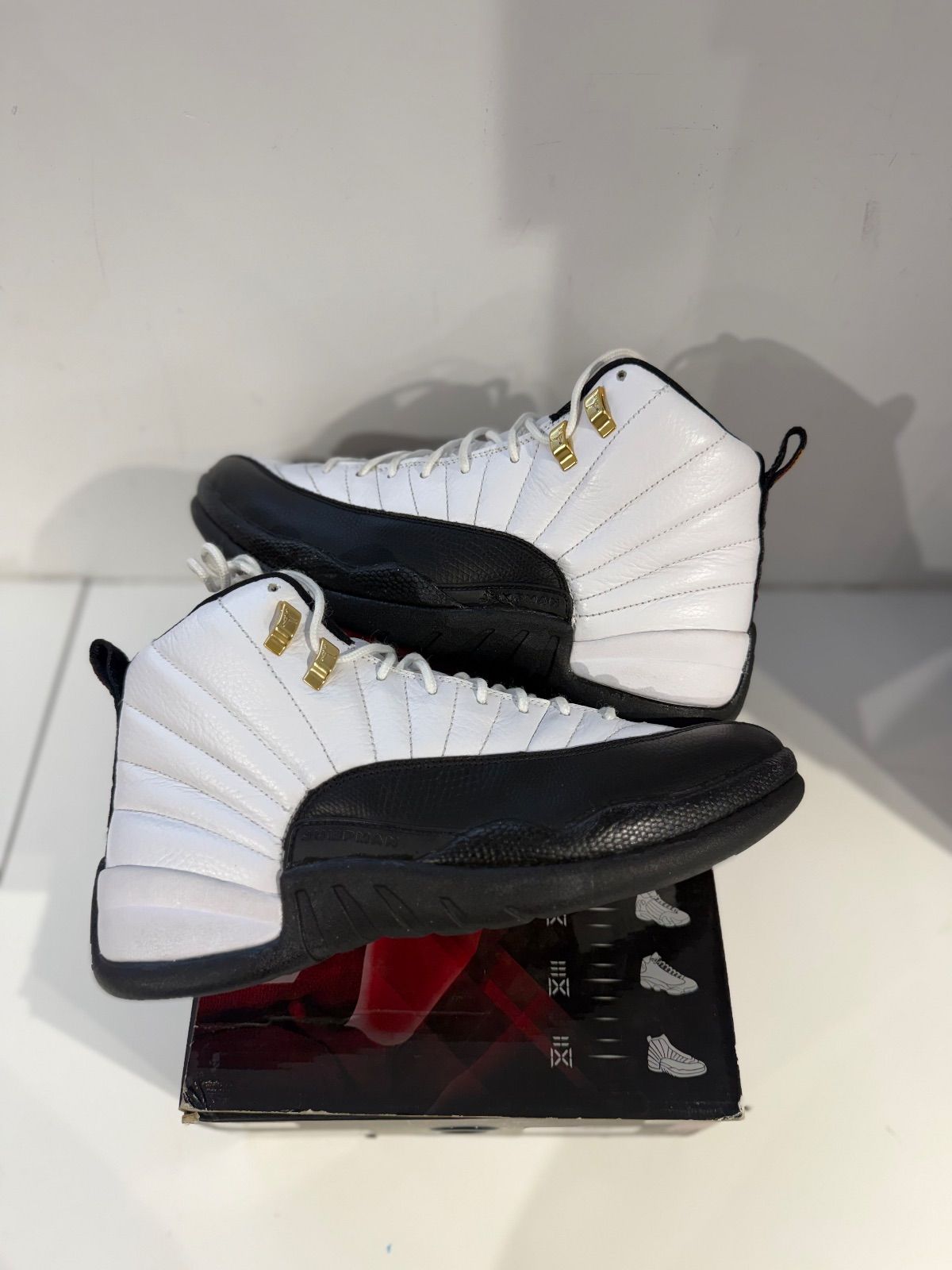 Jordan 12 Retro CDP Taxi (2008) - Lightly Pre-Owned Size 11