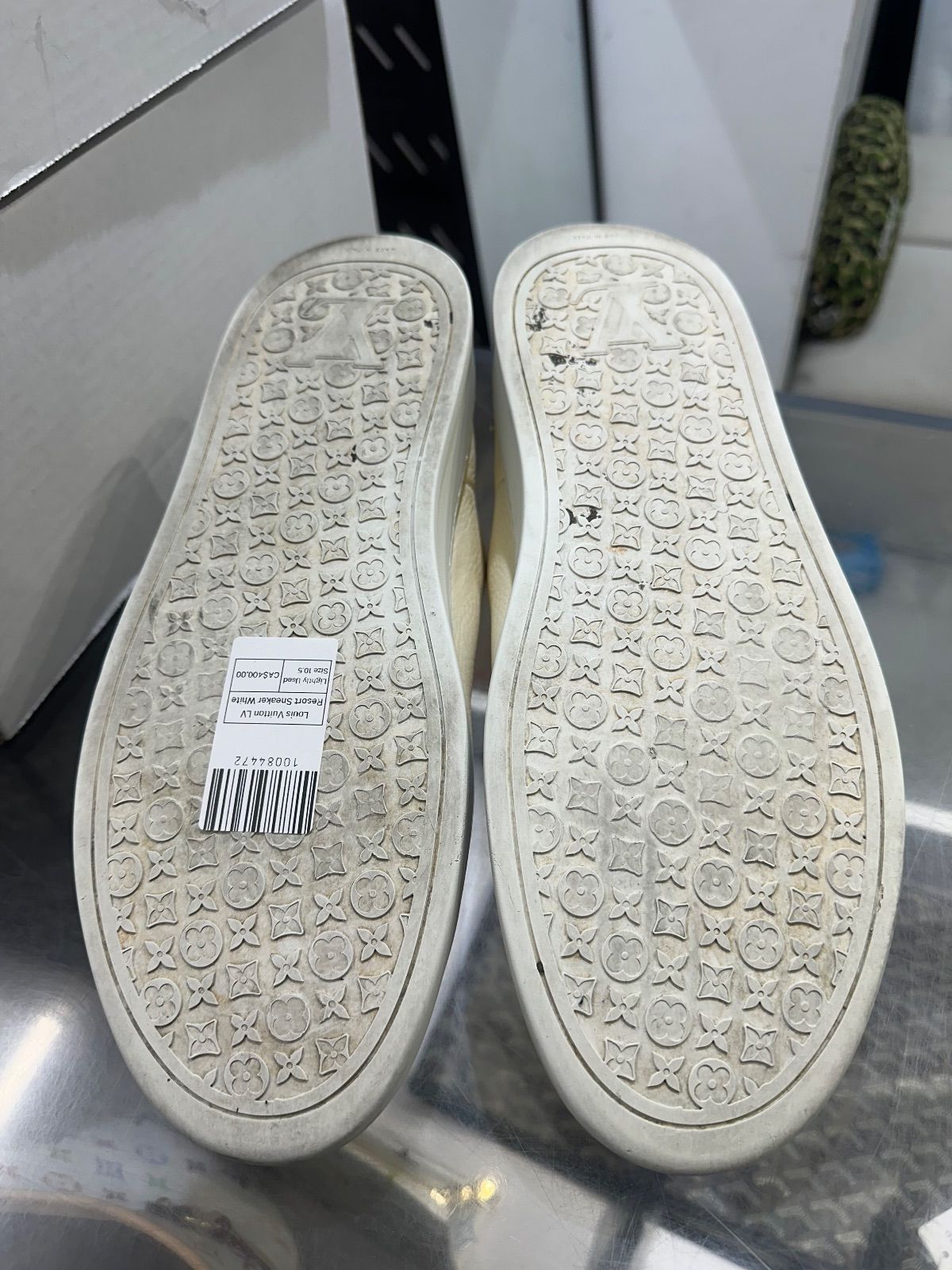 Louis Vuitton LV Resort Sneaker White - Lightly Used Size 10.5