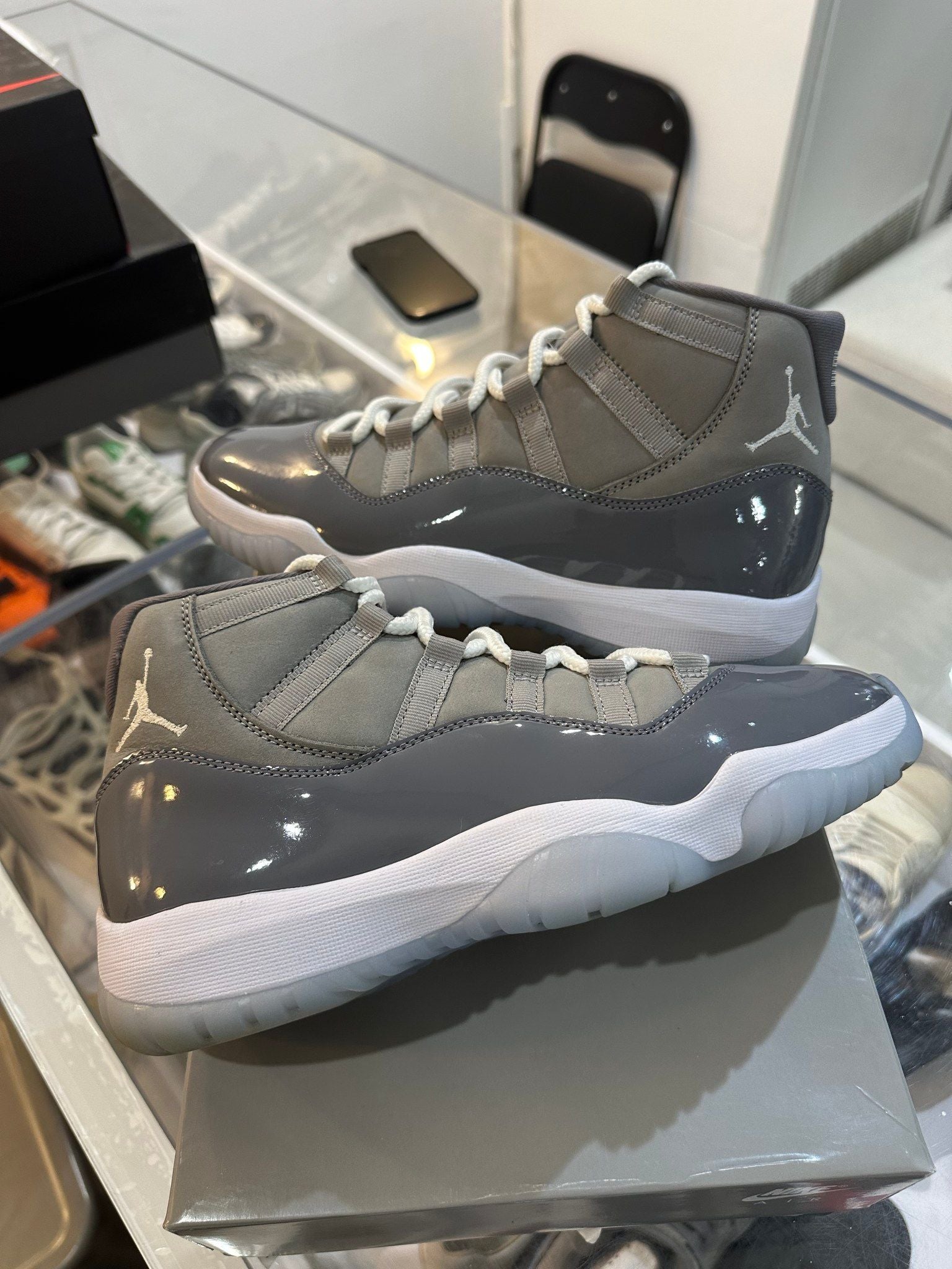 Jordan 11 Retro Cool Grey (2021) - Pre-Owned Size 8.5