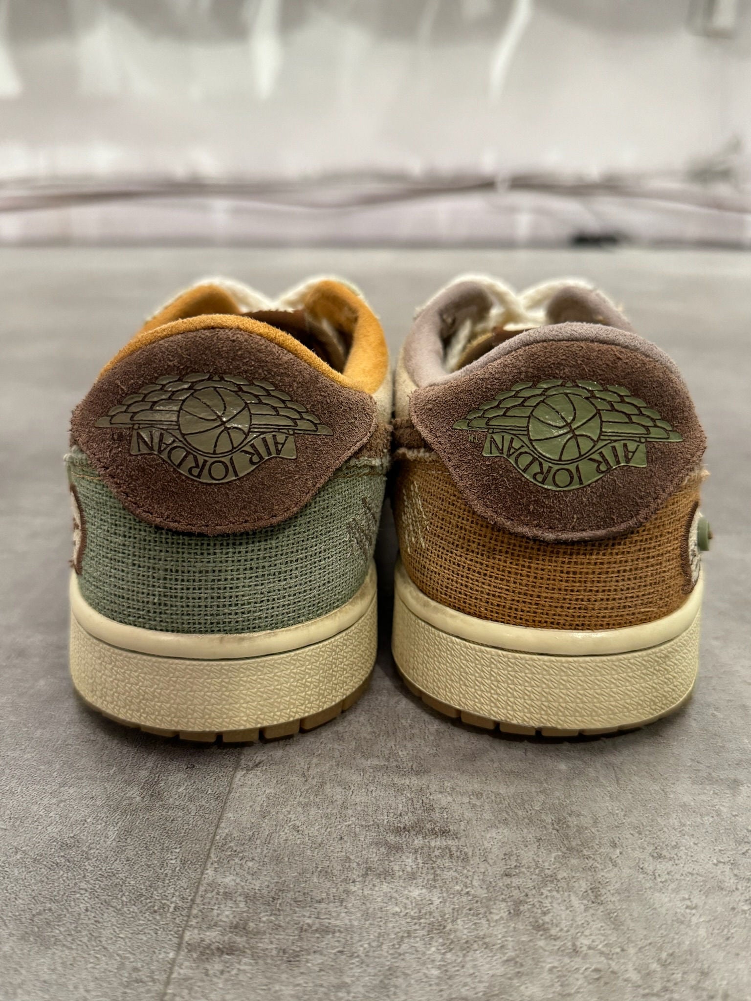 Jordan 1 Retro Low OG Zion Williamson Voodoo - Pre-Owned Size 9.5 (No original box)