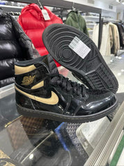 Jordan 1 Retro High Black Metallic Gold (2020) - Pre-Owned Size 10 (No original box)