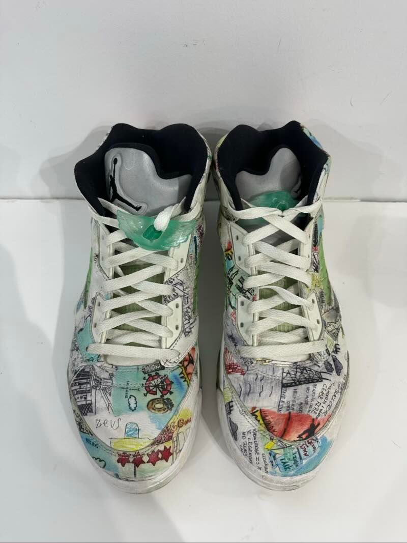 Jordan 5 Retro Wings - Pre-Owned Size 10.5