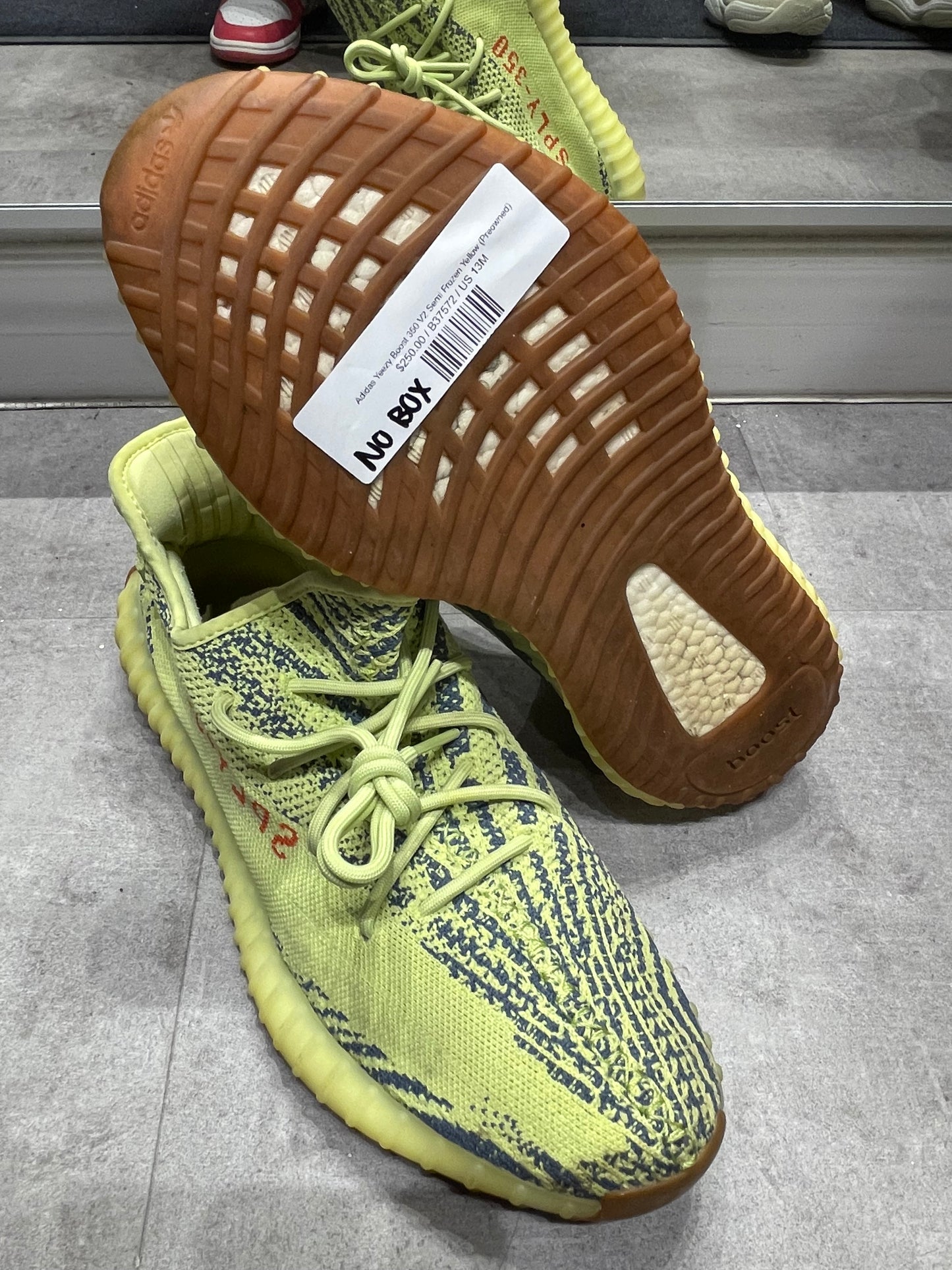 Adidas Yeezy Boost 350 V2 Semi Frozen Yellow (Preowned)