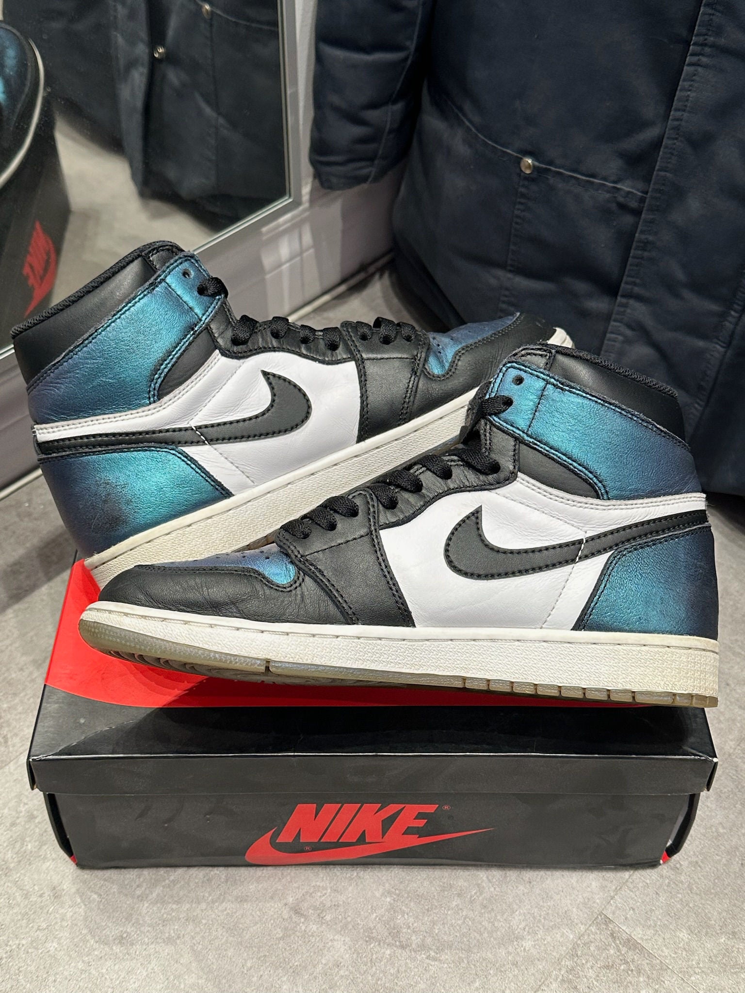 Jordan 1 Retro All-Star Chameleon (2017) - Pre-Owned Size 9