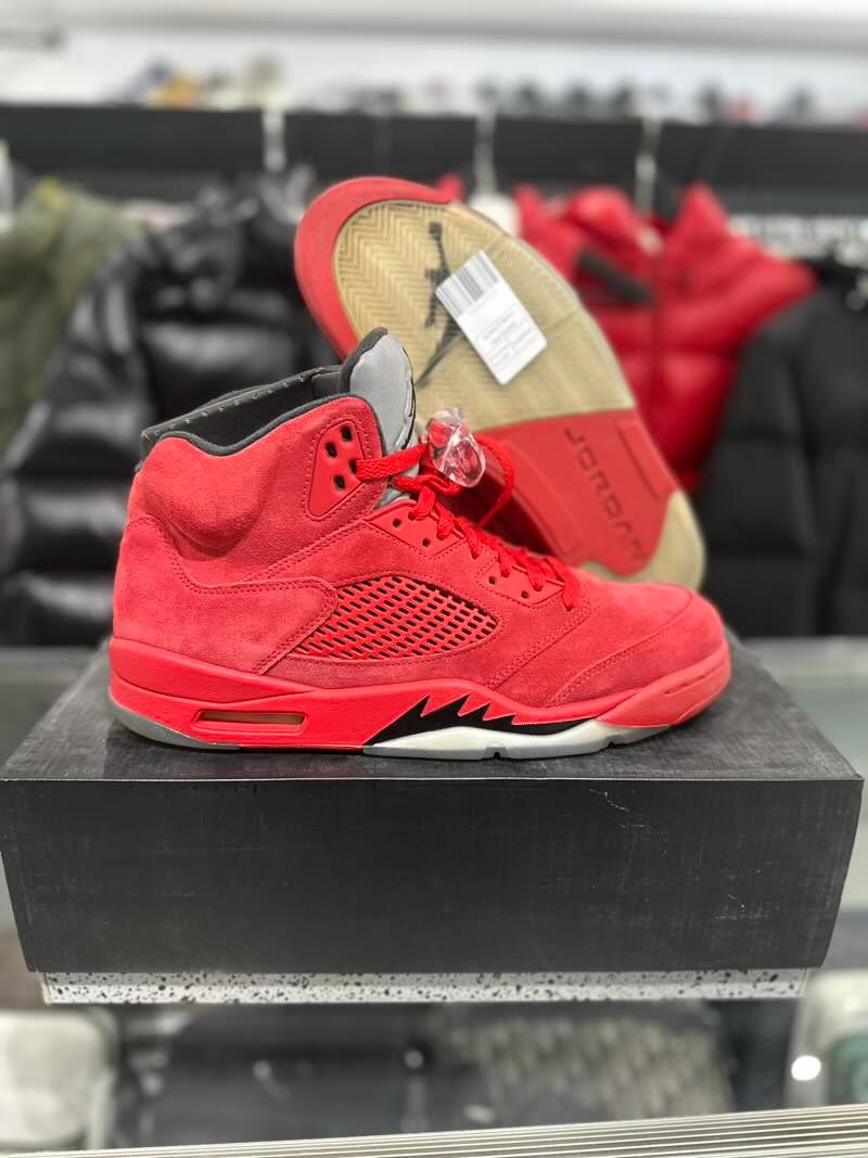 Jordan 5 Retro Red Suede - Pre-Owned Size 10.5