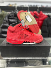 Jordan 5 Retro Red Suede - Pre-Owned Size 10.5