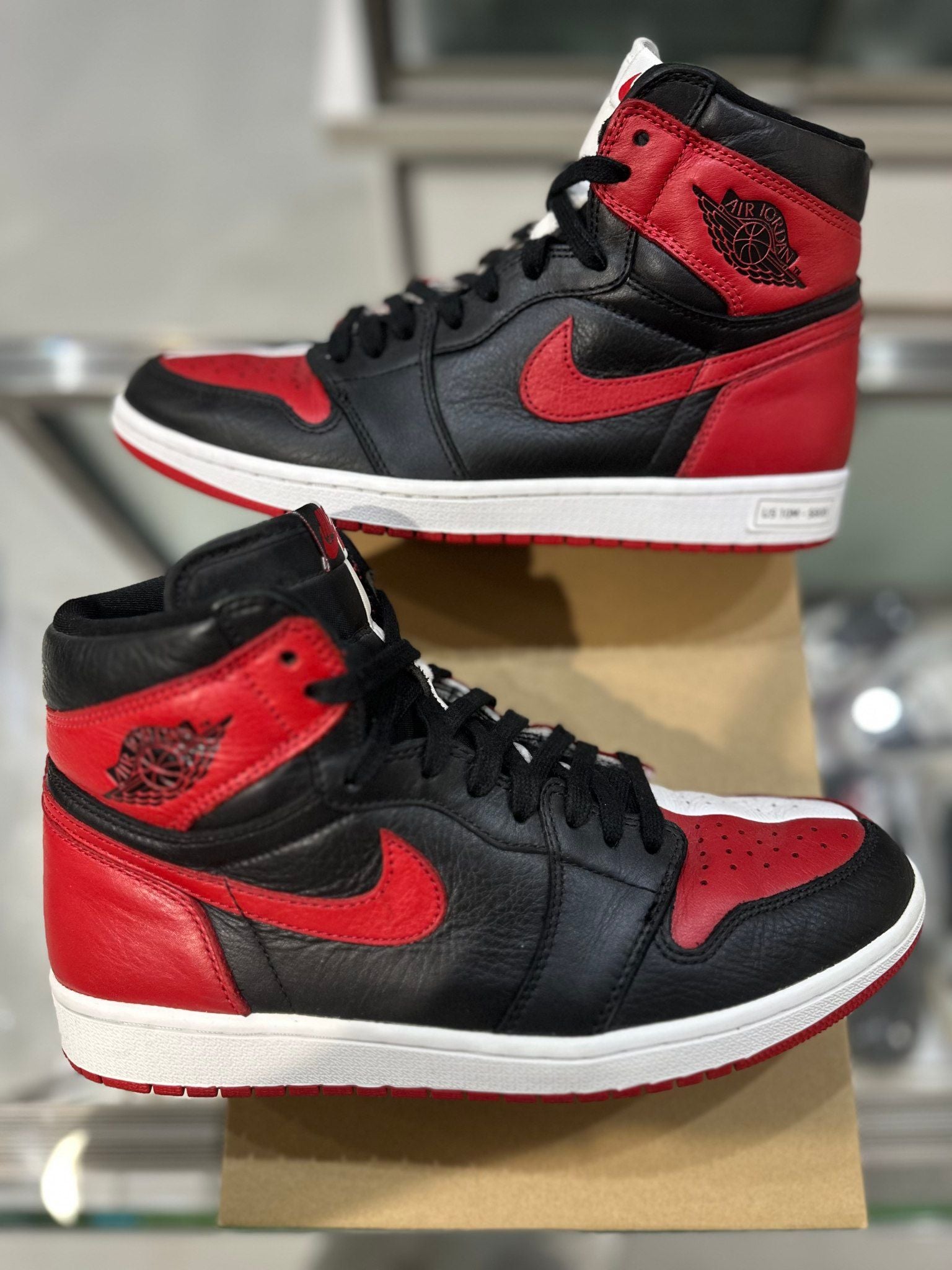 Jordan 1 Retro High Homage To Home Chicago (Numbered) - Pre-Owned Size 10 (Replacement box)
