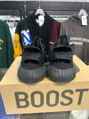 Adidas Yeezy Boost 350 V2 Onyx - Lightly Pre-Owned Size 9.5M