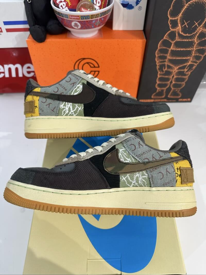 Nike Air Force 1 Low Travis Scott Cactus Jack - Pre-Owned Size 8