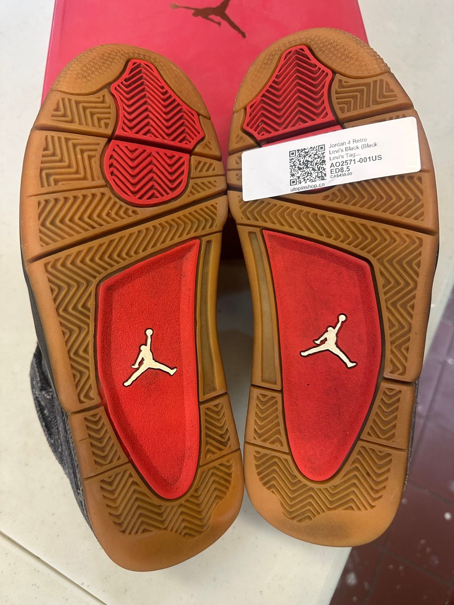 Jordan 4 Retro Levi's Black (Black Levi's Tag) - Pre-Owned Size 8.5