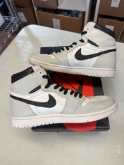 Jordan 1 High OG Defiant SB NYC To Paris - Pre-Owned Size 10