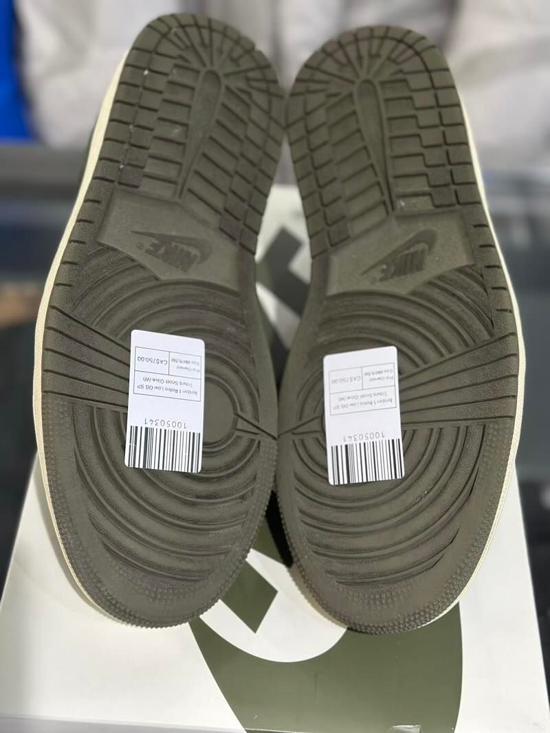 Jordan 1 Retro Low OG SP Travis Scott Olive (W) - Pre-Owned Size 8M/9.5W
