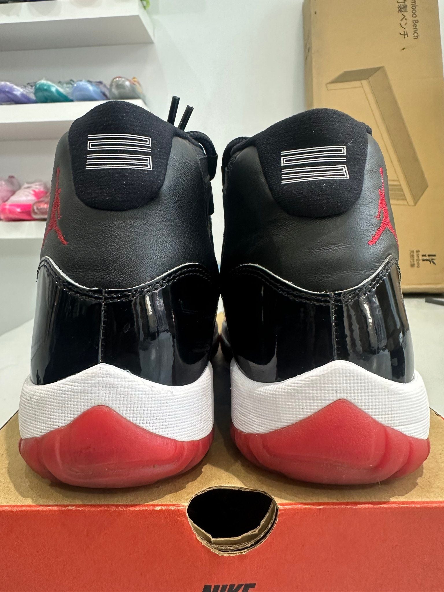Jordan 11 Retro Playoffs Bred (2019) (Preowned Size 9.5 2) - Pre-Owned