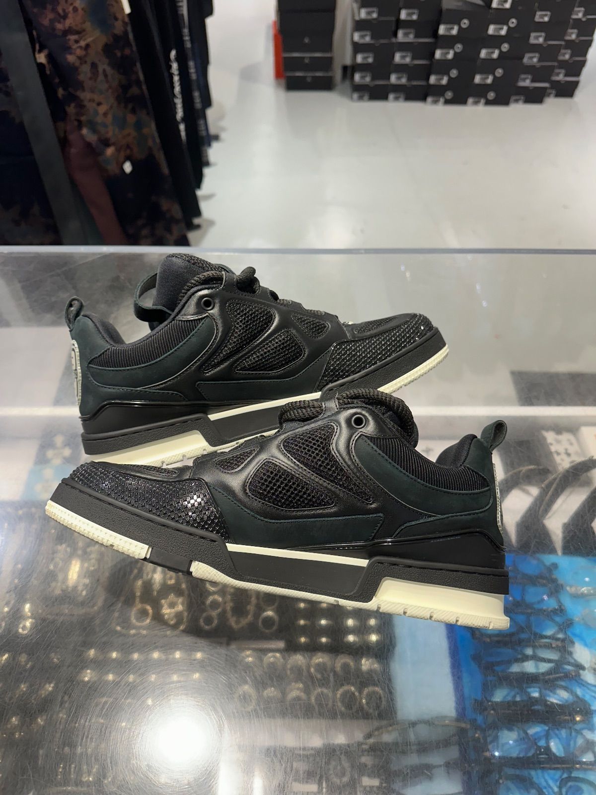 Louis Vuitton LV Skate Sneaker Black White - Pre-Owned Size 11 (No original box)