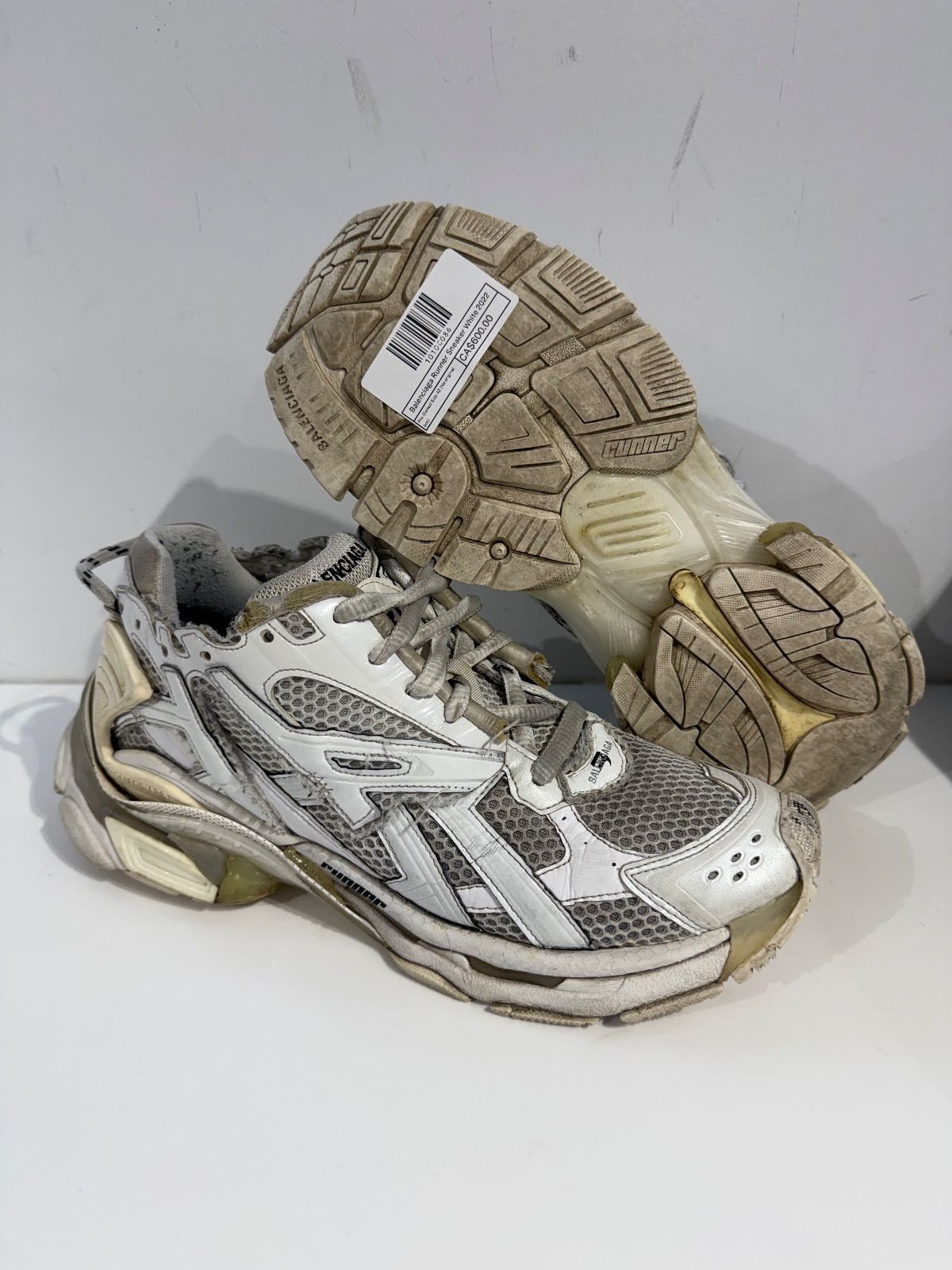 Balenciaga Runner Sneaker White 2022 - Pre-Owned Size 42 (No original box)