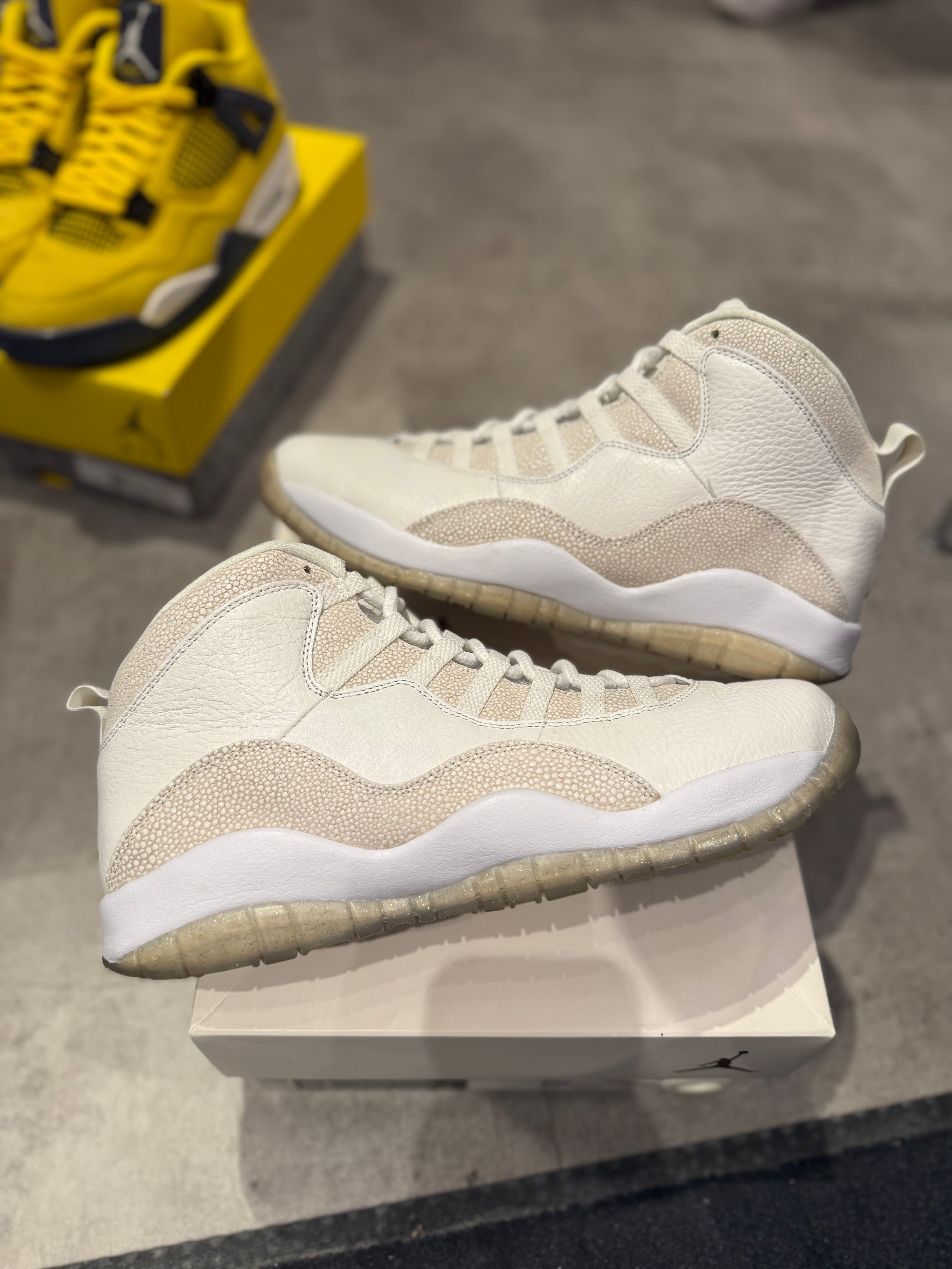 Jordan 10 Retro Ovo White (Preowned Size 11)