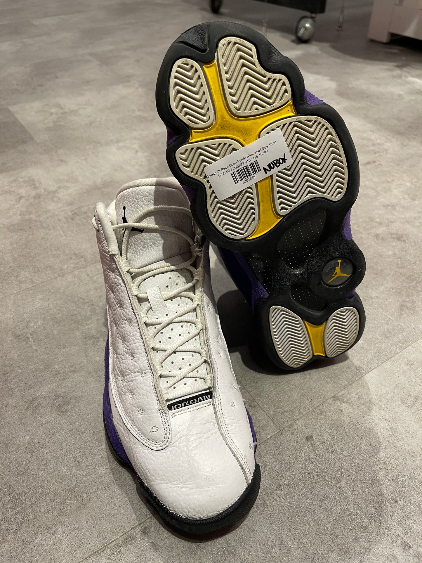 Jordan 13 Retro Lakers (Preowned Size 10.5)