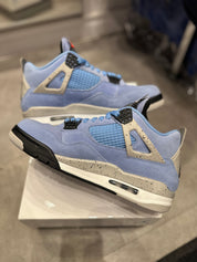 Jordan 4 Retro University Blue (Preowned Size 9)