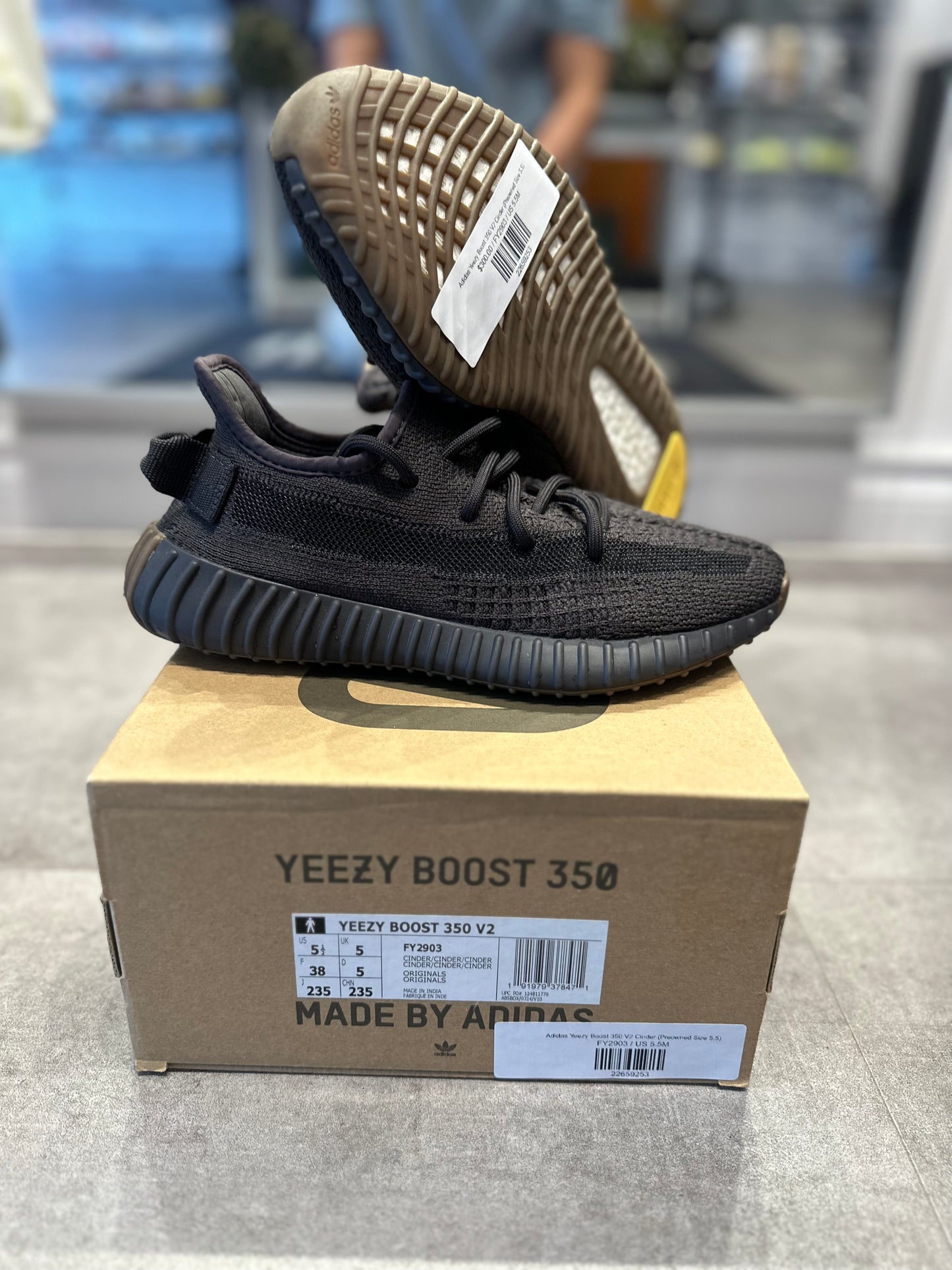 Adidas Yeezy Boost 350 V2 Cinder (Preowned Size 5.5)