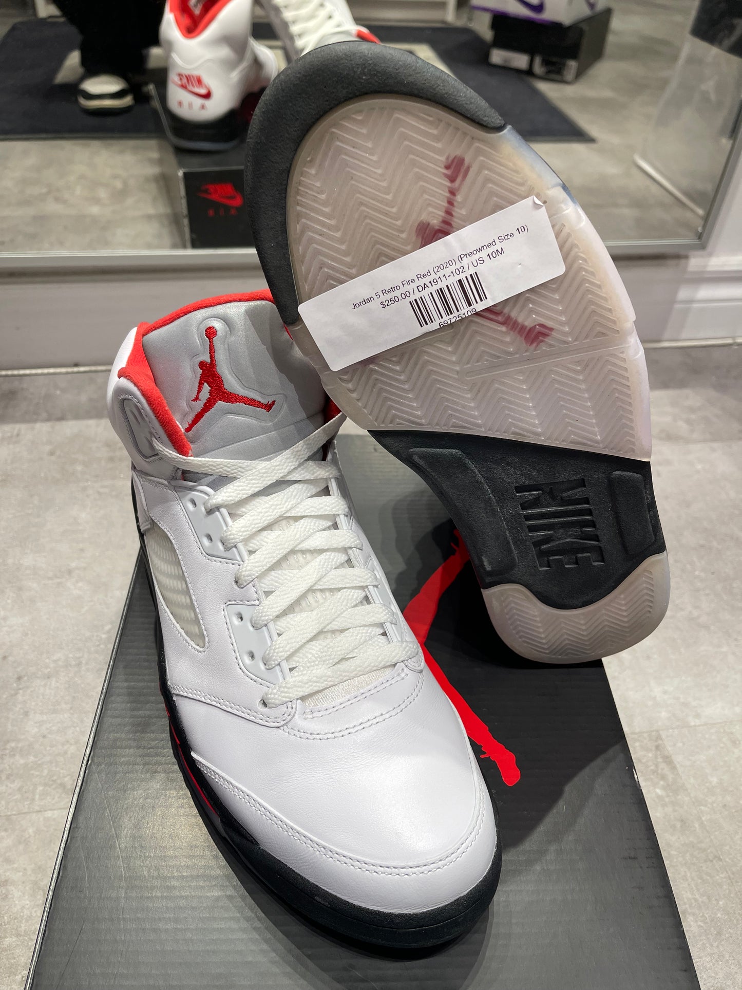 Jordan 5 Retro Fire Red (2020) (Preowned Size 10)