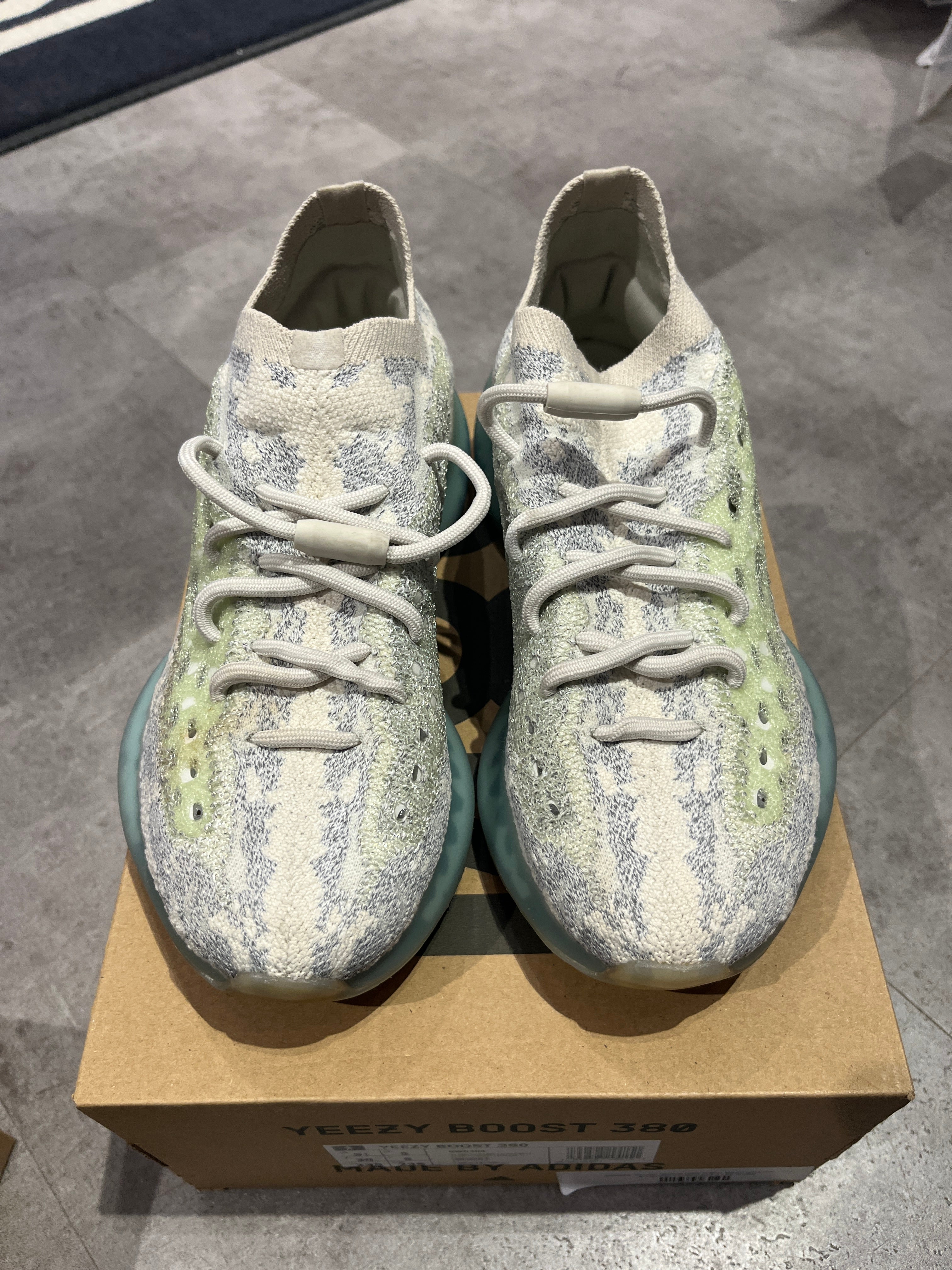 Yeezy 380 store weight with box