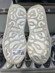 Alexander McQueen Oversized White Black (Women's) - Pre-Owned  Size 39/US6