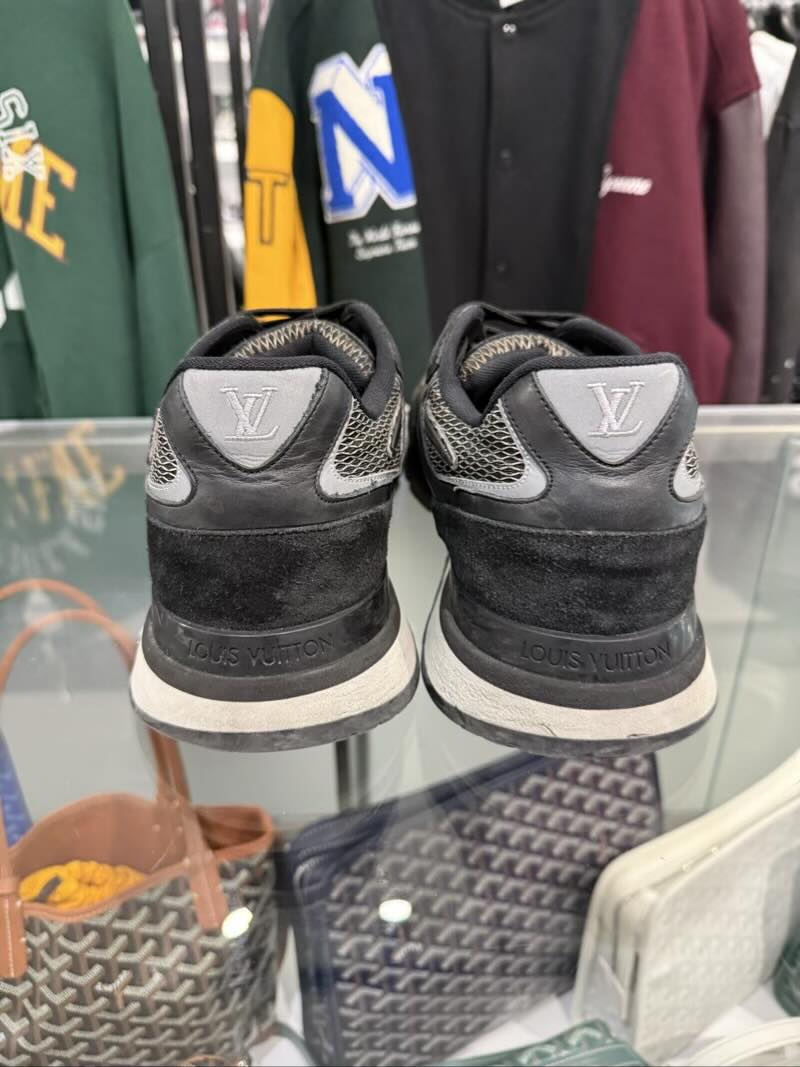 Louis Vuitton LV Runaway Sneaker Black Mesh - Pre-Owned Size 12