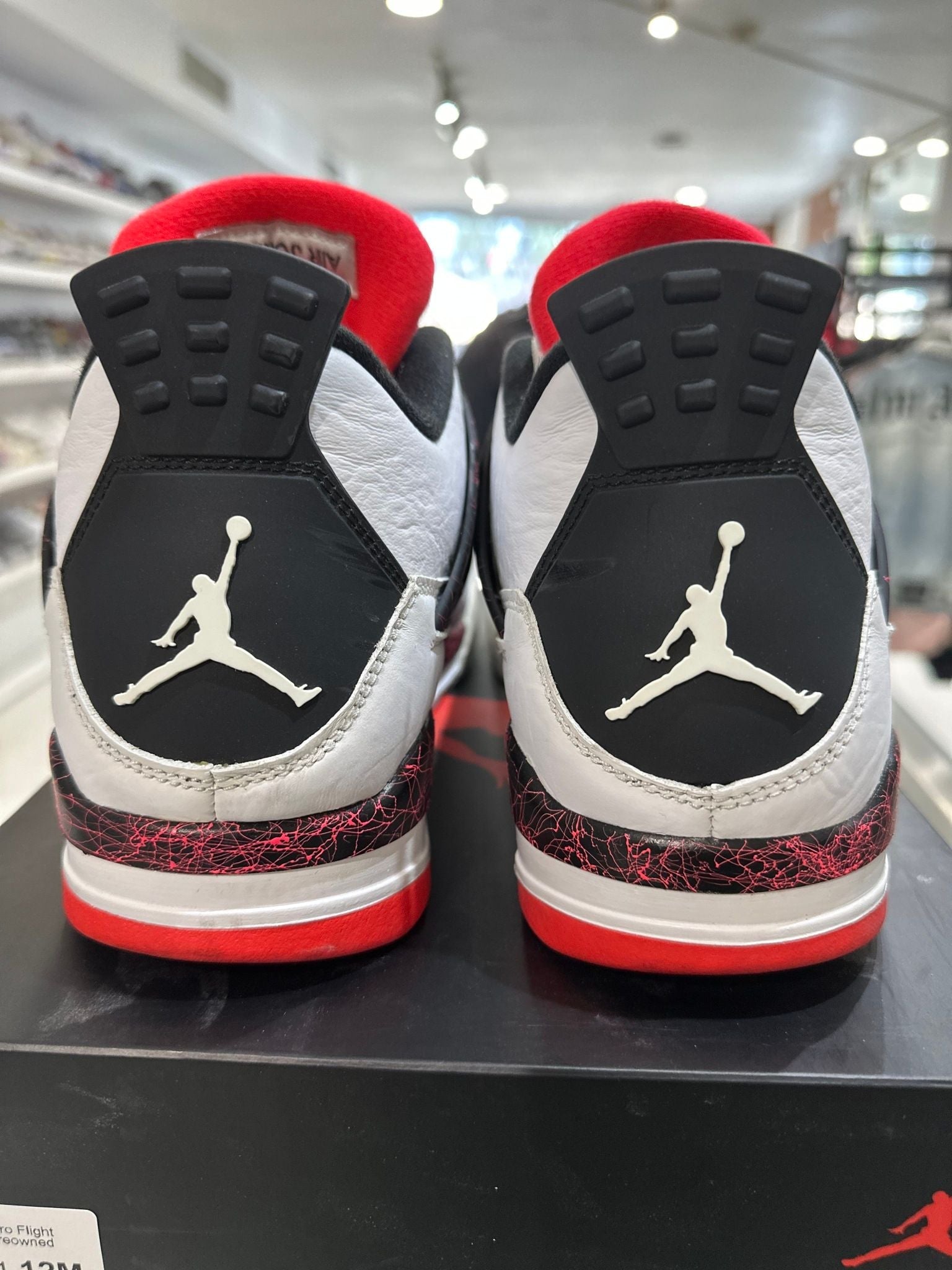 Jordan 4 Retro Flight Nostalgia - Pre-Owned Size 12