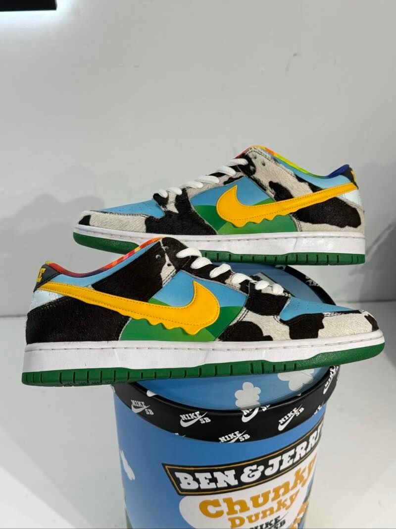 Nike SB Dunk Low Ben & Jerry's Chunky Dunky (Special Box) - Pre-Owned Size 9.5