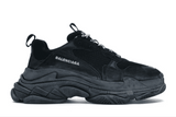 Balenciaga Triple S Sneaker Black - Lightly Pre-Owned Size 9