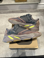 Adidas Yeezy Boost 700 V1 Mauve (Preowned) - Pre-Owned