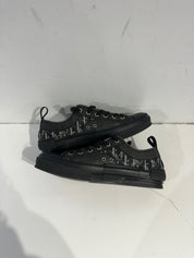 Dior B23 Low Black Oblique - Pre-Owned Size 9 (No original box)