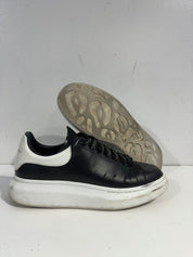Alexander McQueen Oversized Sneaker Black White - Pre-Owned Size 9