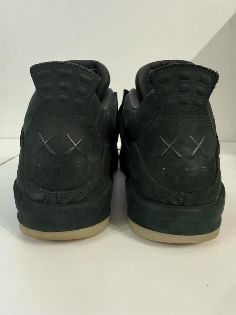Jordan 4 Retro Kaws Black - Pre-Owned Size 13M